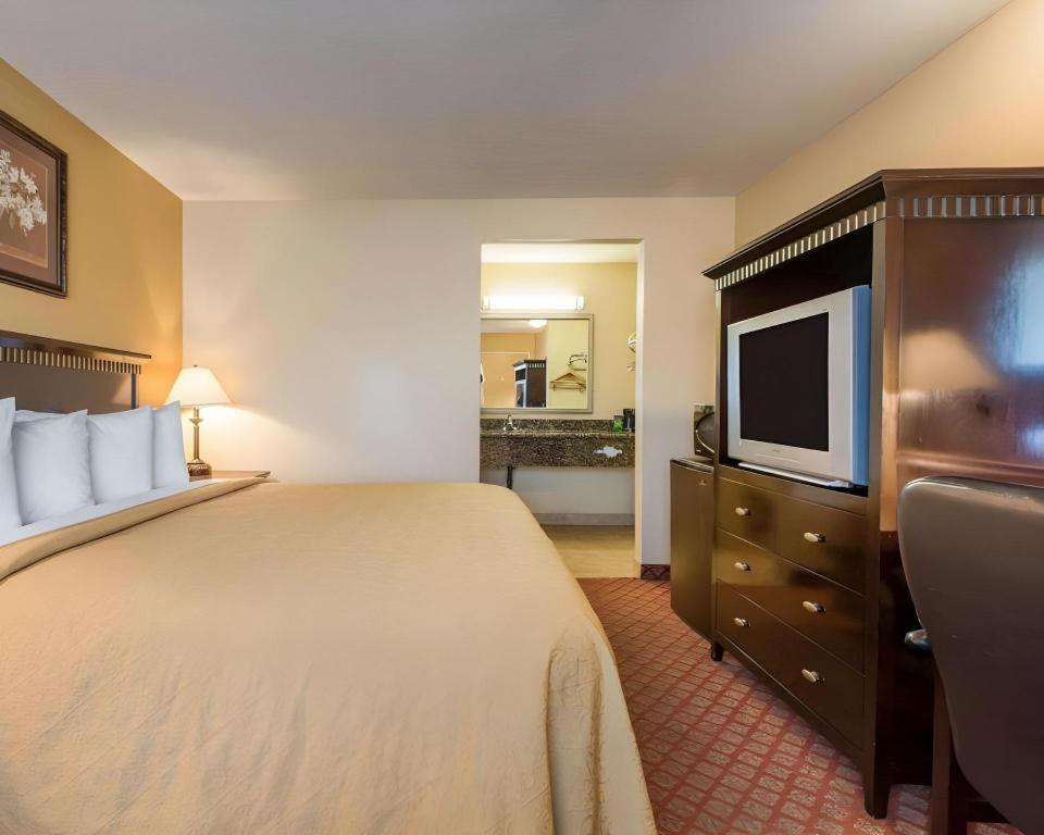 Quality Inn Сан-Бернардіно Екстер'єр фото